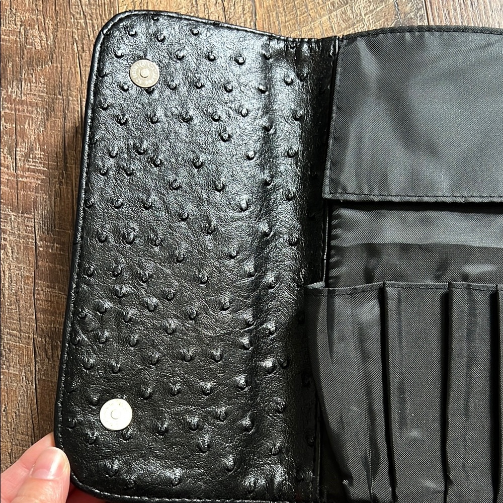 Morphe Black Textured Wallet with Silver Logo - Picture 7 of 9